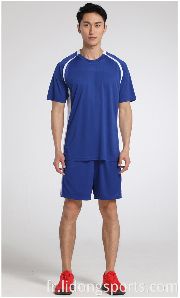 Équipe de football uniforme Men des maillots de football vierges définissent des chemises de football personnalisées en gros